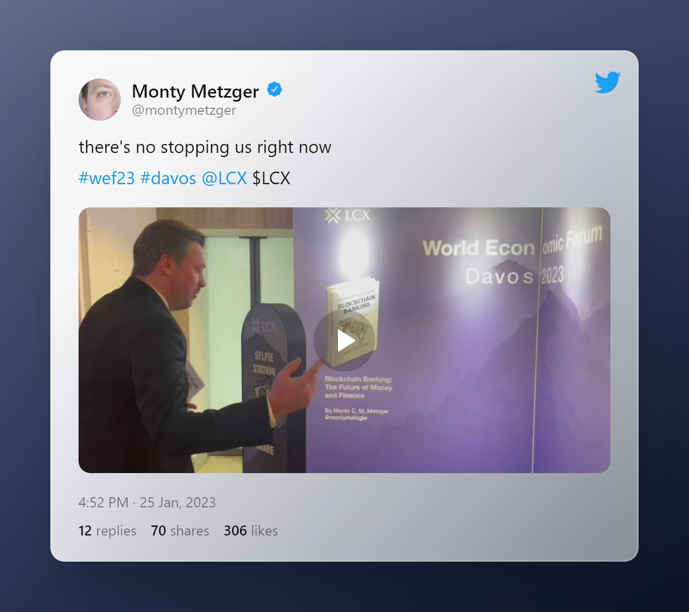 Selfie booth davos tweet